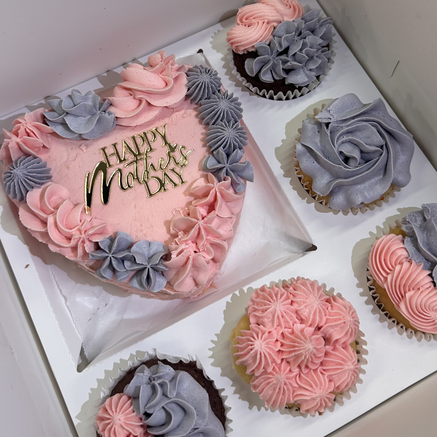PRE ORDER: MAMA'S TREAT BOX